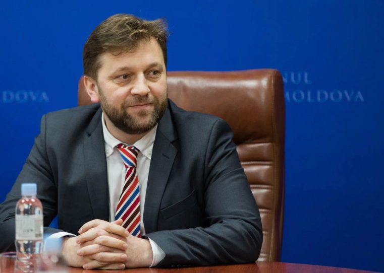 b7ae3890-7c87-49ce-a96e-824adc39d37d